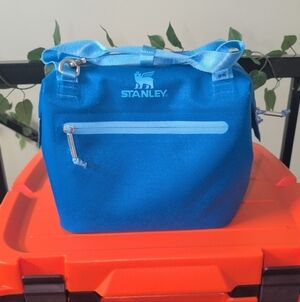 Stanley Blue Julienne Insulated Mini Cooler Bag 7.4qt NWOT